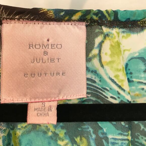 Romeo & Juliet Couture peacock zebra blouse puff balloon sleeves S - Picture 7 of 8